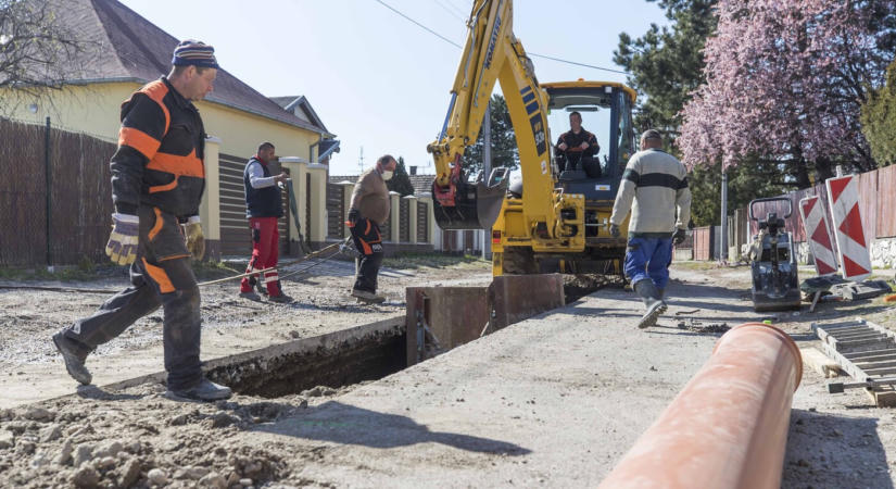 Konszenzusra jutottak, de így is két évet kell várni a szennyvízhálózat bővítésére Felső-Csallóközben