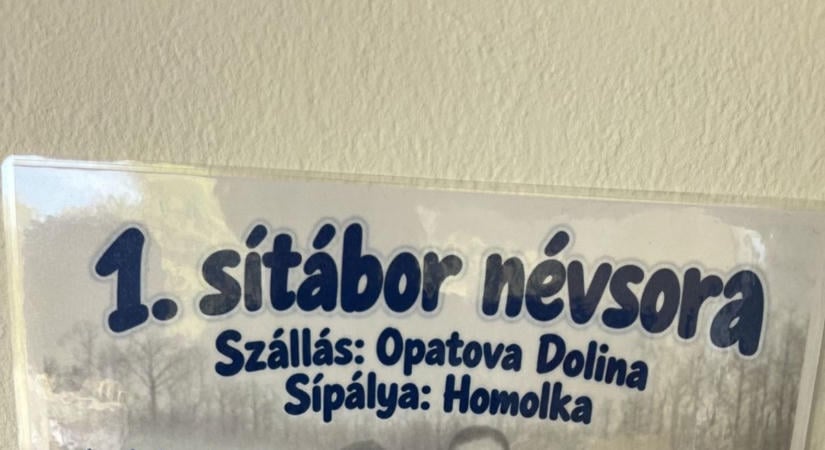 40 év, 75 sítábor - kiállítás nyílt a győri iskolában - fotók, videó