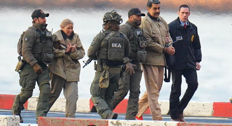 Kínzás és narkoterrorizmus miatt emeltek vádat Nicolás Maduro és felesége ellen