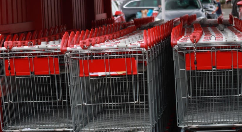 A Spar bepanaszolta Magyarországot, mert a Tisza-kormány sem segített rajtuk