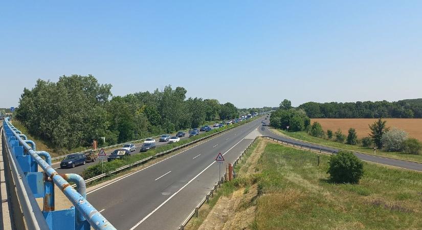 Halálos baleset történt az M7-esen