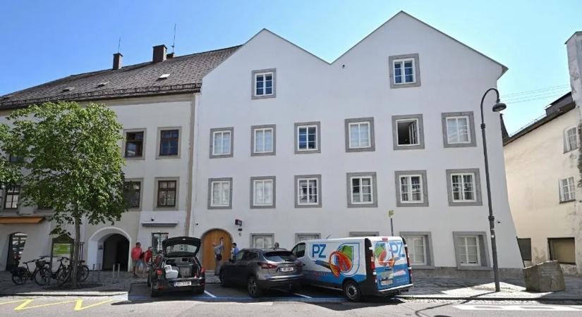 Hitler szülőháza rendőrőrsként nyílt meg, ezzel vetnének véget a neonáci zarándoklatoknak – fotók