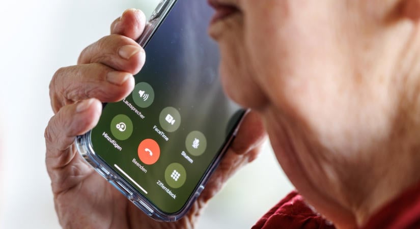 Zseniálisan csapdába csalta a csalót a 93 éves nagymama - erre biztosan nem számított