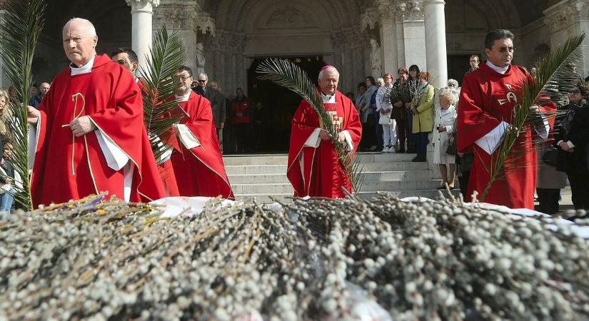 Templomban ilyet ritkán látni: szokatlan passióval kezdődik a nagyhét Szegeden