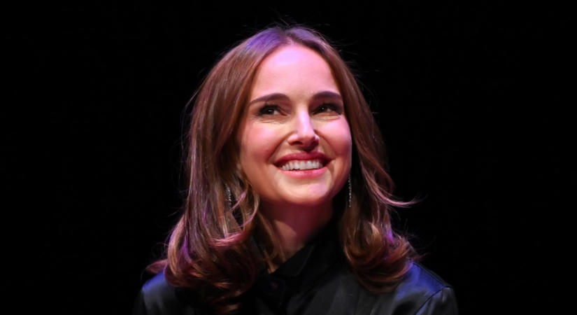 Natalie Portman friss kismamafotót osztott meg – Kedves üzenetet írt mellé a harmadik gyermekét váró színésznő