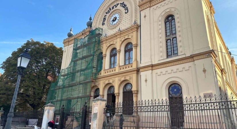 Mi történik a pécsi zsinagógánál? Megkérdeztük a hitközség vezetőjét