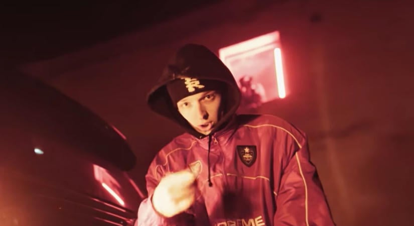 Körözést adtak ki a 24 éves magyar rapper, Ehkoe ellen