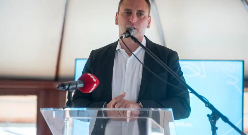 Korrupciós ügy: októberig meghosszabbították Őrsi Gergely, Láng Zsolt és Molnár Zsolt letartóztatását