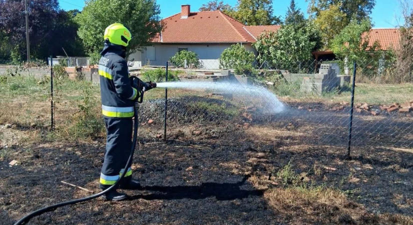 Felcsaptak a lángok Bükön - helyszíni fotók