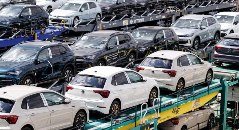 Küszködik a Porsche, emiatt az anyavállalat is