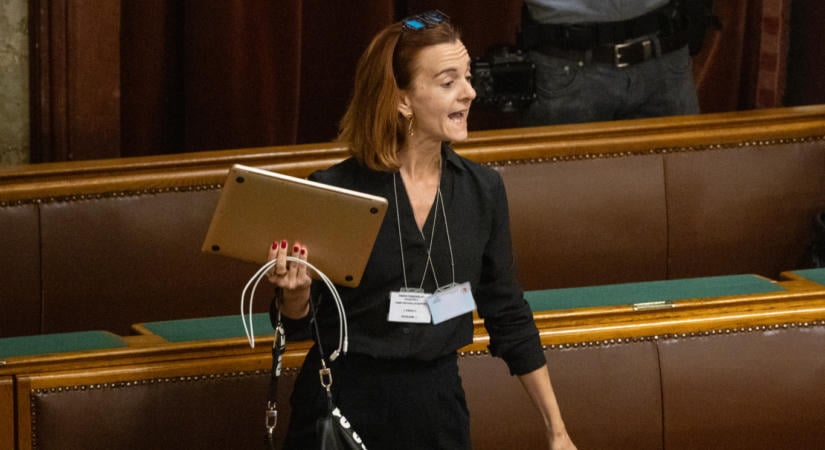 Kiküldték a Fidesz páholyából a közbekiabáló Gulyás Virágot