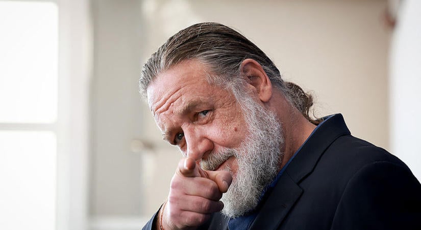 Durva bukás: Russell Crowe legjobban értékelt filmjét szinte teljesen levették a mozik műsoráról