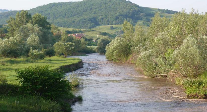 Fehér megye: tovább nőtt a Kis-Küküllő vizének sótartalma Balázsfalvánál