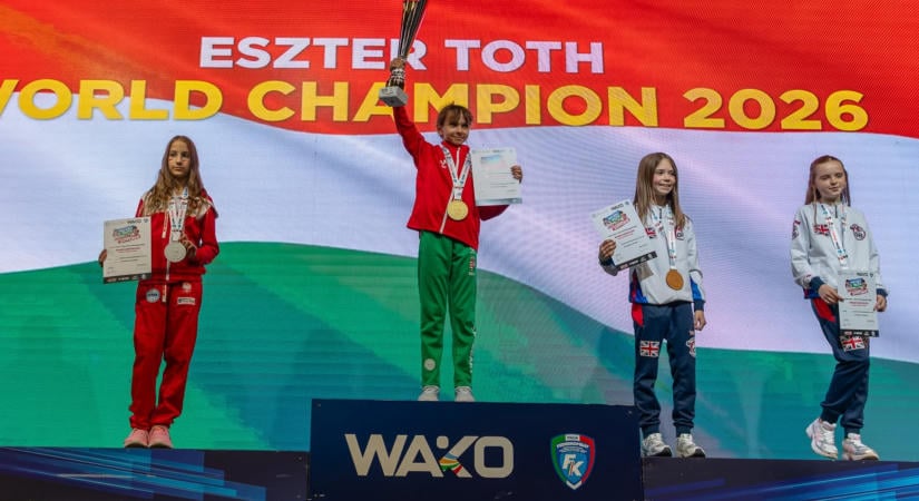 Kick-box világbajnok lett a bajnai Tóth Eszter
