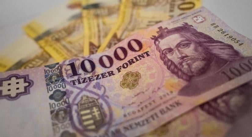 Véget ért az illúziók kora, döbbenetes mértékben veszít értékéből a forint