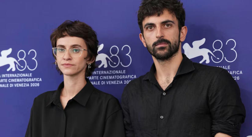 Hazaárulás miatt megvonják a Naza című, Velencében díjnyertes film rendezőinek állampolgárságát