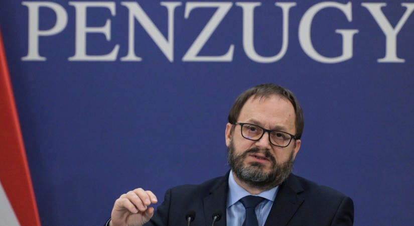 Közel 1500 milliárd forintot spórolna jövőre a kormány, a ciklus végére 2,8 százalékos hiány a cél