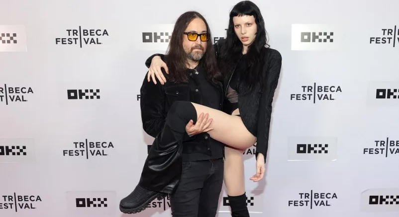 John Lennonnak és Yoko Onónak unokája született