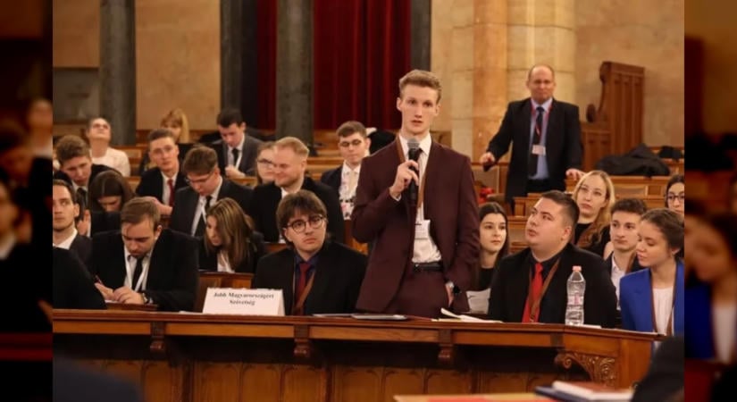 Mint-a-Parlament program: egyetemisták próbálhatják ki a törvényalkotást