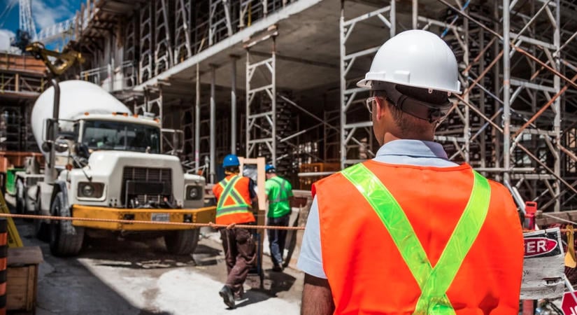 A Mapei számaiban is látszik az építőipar megtorpanása – 2027-re tolódhat a fordulat
