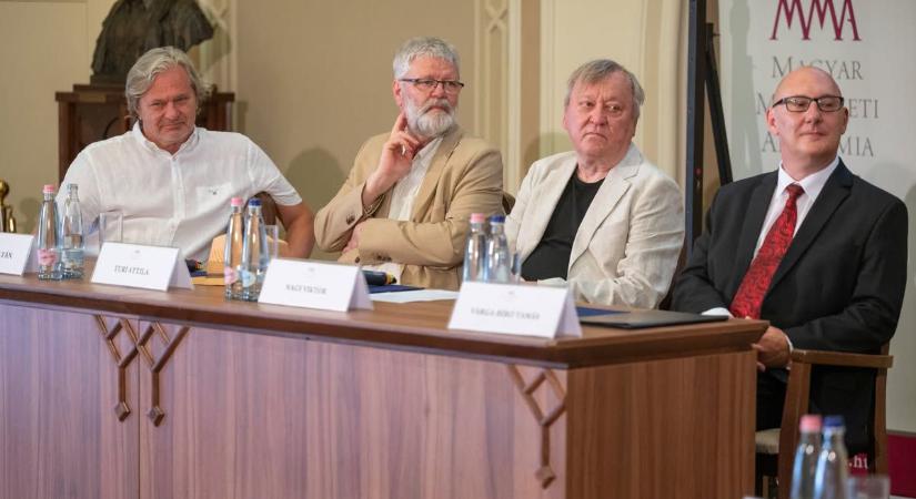 Az egykori kurucinfós holokauszttagadó tartott laudációt az MMA-n