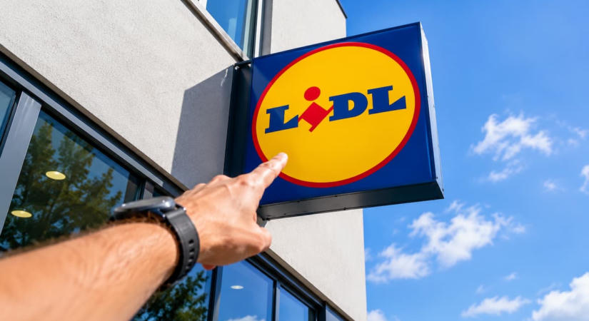 1999 Ft ért adja a zuhanyfüggönyt, ennyiért nagyon megéri