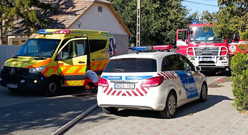 Igazi hősök: szomszédja és egy idegen rohant be a lángoló kiskőrösi házba az idős asszonyért  fotók