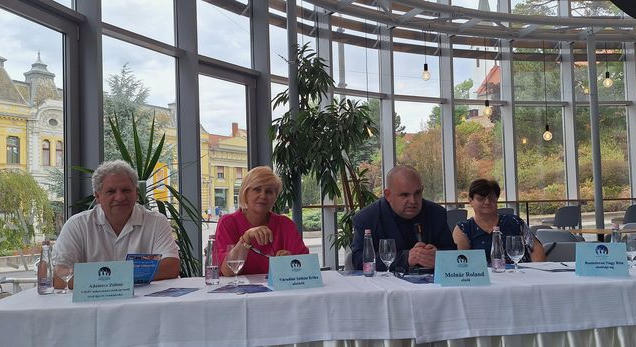 ÉDES VESZPRÉM – Ismét süteményvásár a Kossuth utcán