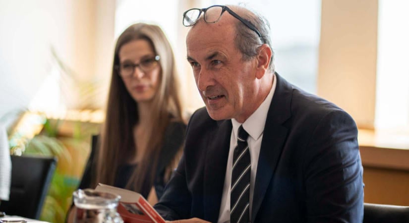 Magzatvédők figyelmébe: ilyen egyszerű sürgősségi fogamzásgátló tablettát szerezni