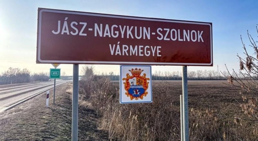 A megye nem VÁR: vissza a jövőbe, nyissuk a kasszákat!