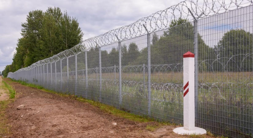 A kerítés sem állította meg őket: alagúton át törtek volna be az EU-ba