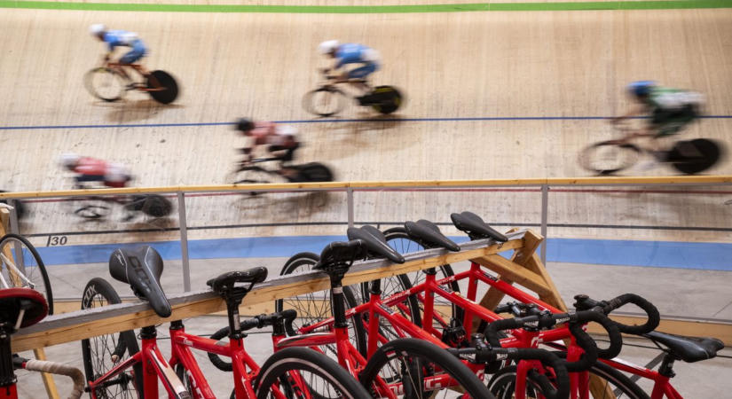 Életveszélyes sérülést szenvedett egy spanyol pályakerékpáros a Budapest Grand Prix-n