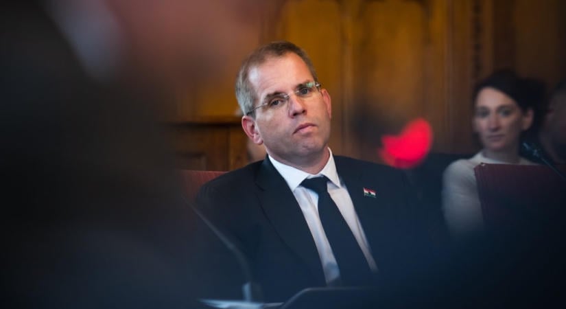 Ruff Bálinthoz kerültek a polgári nemzetbiztonsági szolgálatok