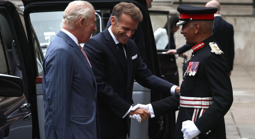 Embercsempészet, brexit, EU: kemény témák várnak Macronra Londonban