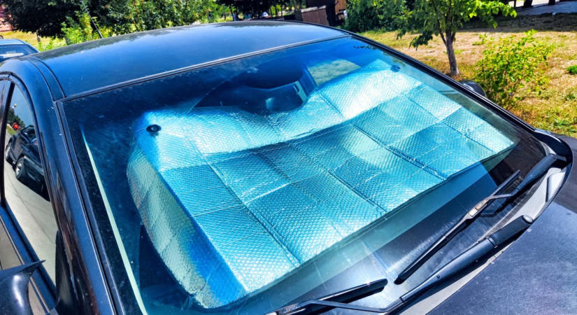 Ezt a 7 dolgot soha ne hagyja a forró autóban nyáron: akár robbanás is lehet belőle
