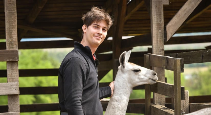 „Tele van a tököm az egésszel, ellustult az egész csapat” – Lorenzo már nehezen bírja a gyűrődést a Farmon