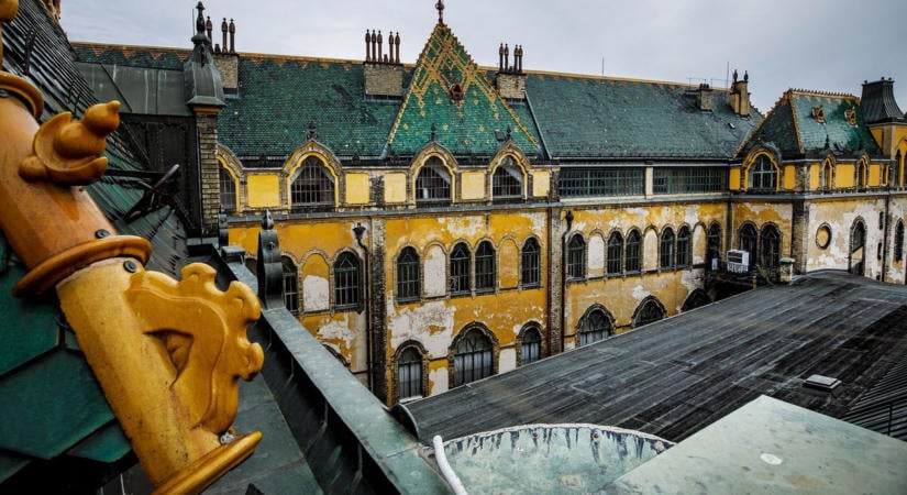 Kinyílt Budapest egyik legszebb palotájának kapuja: 130 éves az Iparművészeti Múzeum – különleges helyekre is beengedték a látogatókat – képgaléria