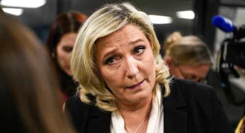 Le Pen megvonná Ukrajna pénzügyi támogatását