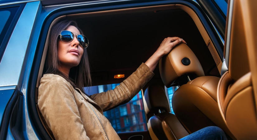 A te saját „robotaxid”: Miért válaszd a profi sofőrszolgálatot?