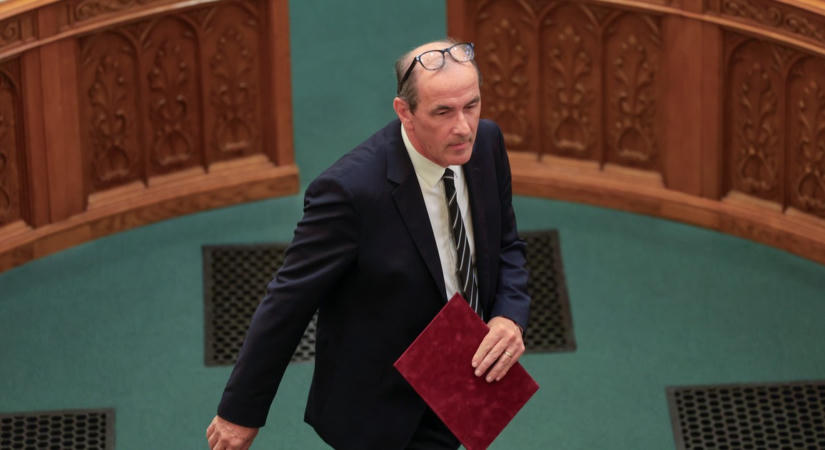 Beleállt a mentőkbe Hegedűs Zsolt: katasztrofális a kiérkezési idő