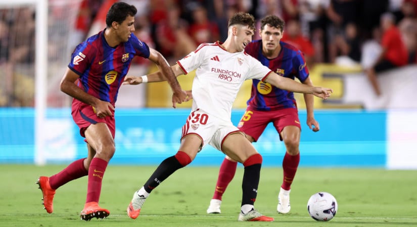 Hosszabb kihagyás várhat a Barca védőjére