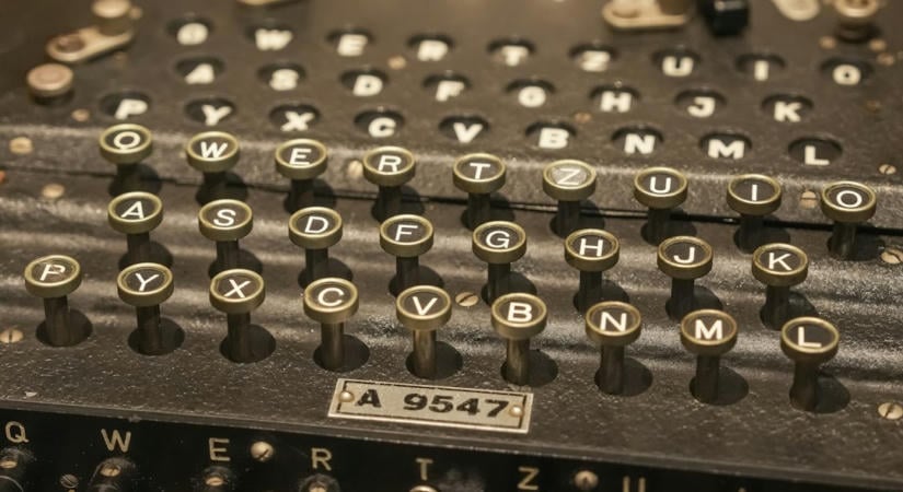 GPT-6 Astra feltörte az évtizedek óta megoldhatatlan Enigma-üzenetet