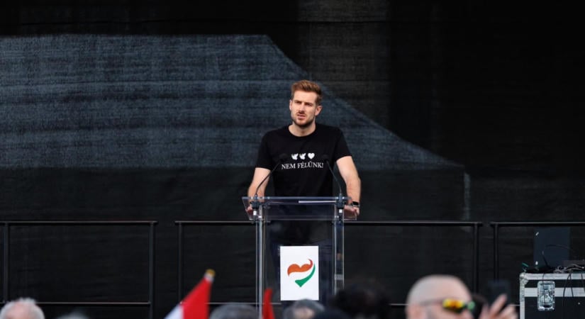 Kirúgták a Szerencsejáték Zrt. székházában tüntetésre buzdító videót készítő fideszes politikust