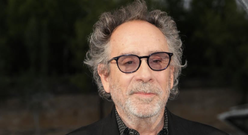 Tim Burton megmutatta a ritkán látott lányát: a 18 éves Nell megszólalásig hasonlít az édesanyjára – fotó