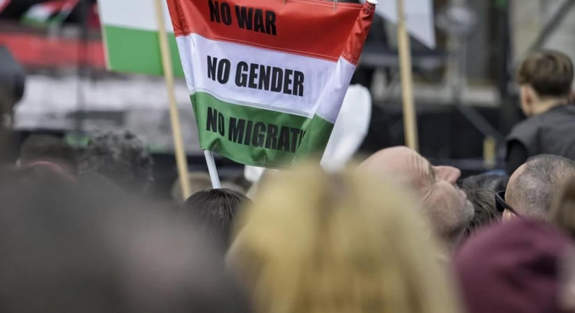 Békemenet helyett zászlómenet lesz október 23-án