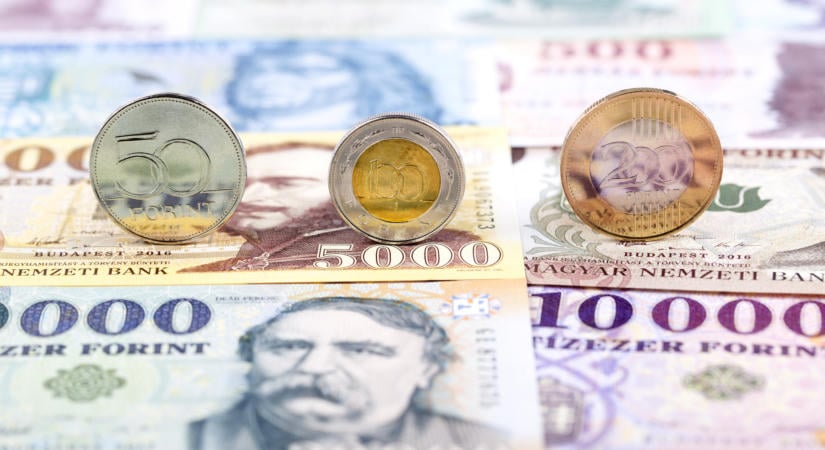 Élőben beszél Magyar Péter, egy számra várnak a befektetők