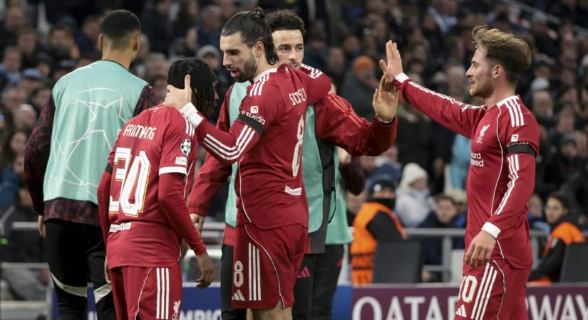 Szoboszlai mellett három játékos is hiányzott a Liverpool edzéséről