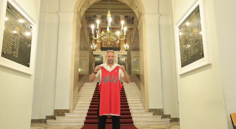 Múzeumba került Dávid Kornél meze: A legendás kosaras elárulta, miért nem akart soha szupersztár lenni