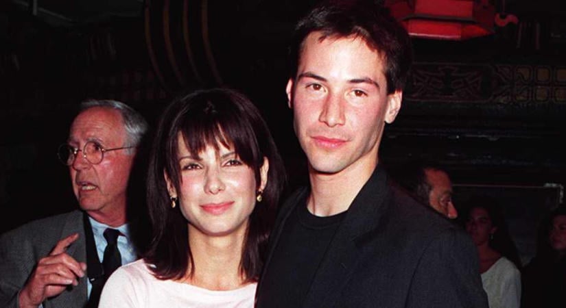 Keanu Reeves váratlanul megjelent Sandra Bullock ajtajában: nem üres kézzel