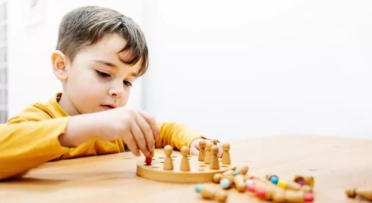 AUTIZMUS – Legyenek valódi intézkedések!